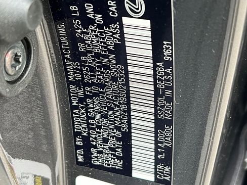 New 2025 Lexus ES 350 w/ Premium Package image 25