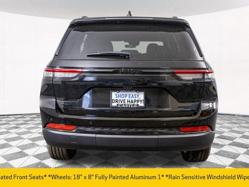 New 2025 Jeep Grand Cherokee Altitude image 11