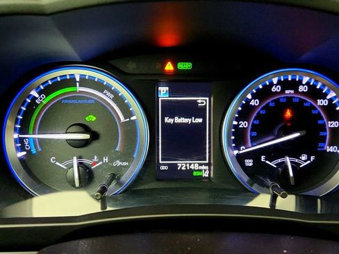 Used 2018 Toyota Highlander XLE image 15