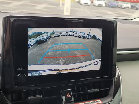 Certified 2025 Toyota Corolla LE image 21