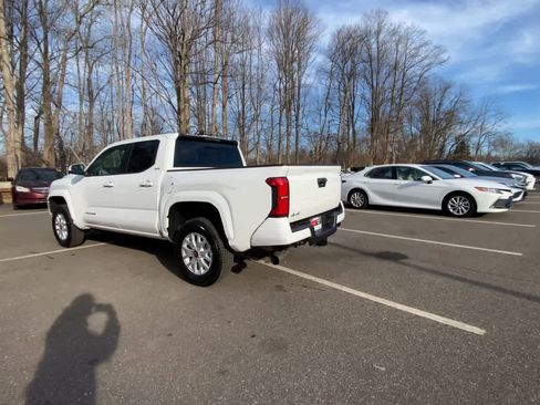Certified 2025 Toyota Tacoma SR5 image 13
