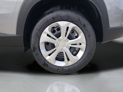 New 2026 Chevrolet Trax LS FWD image 33