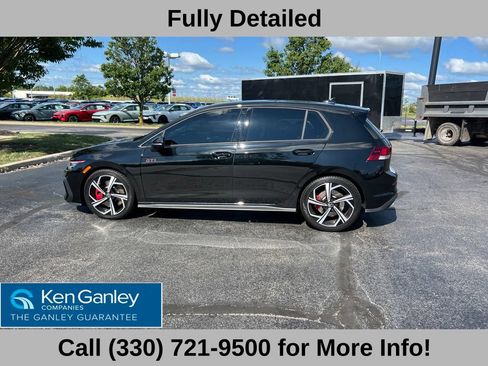 Used 2026 Volkswagen GTI SE FWD image 8