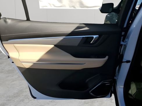 New 2026 Buick Enclave Preferred w/ Power Package image 17