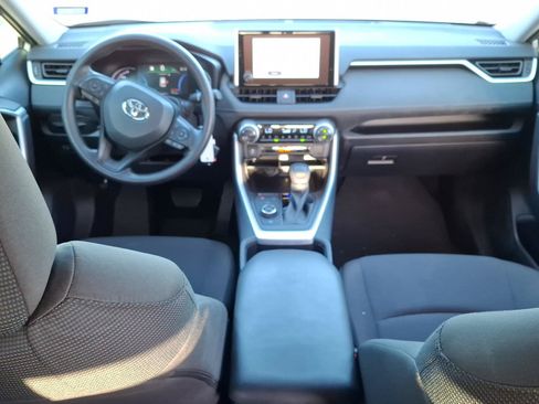 Used 2025 Toyota RAV4 LE AWD/4WD image 13