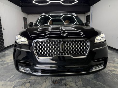 Used 2023 Lincoln Aviator Reserve w/ Equipment Group 201A AWD/4WD image 8