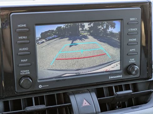 Used 2021 Toyota RAV4 XLE w/ Convenience Package image 24