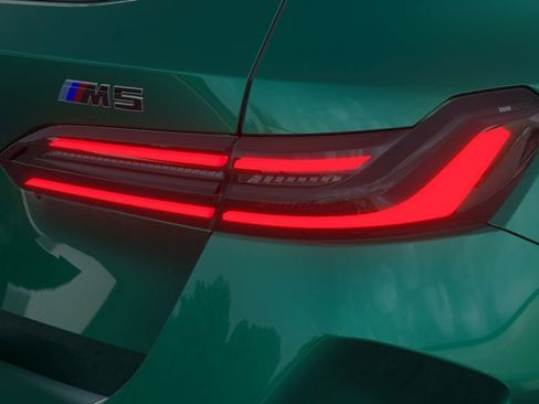 New 2027 BMW M5 Touring image 8