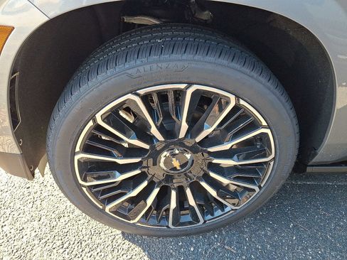 New 2026 Chevrolet Tahoe High Country image 4