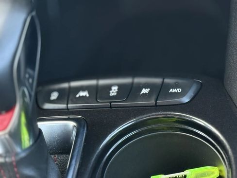 Used 2023 Chevrolet TrailBlazer RS image 33