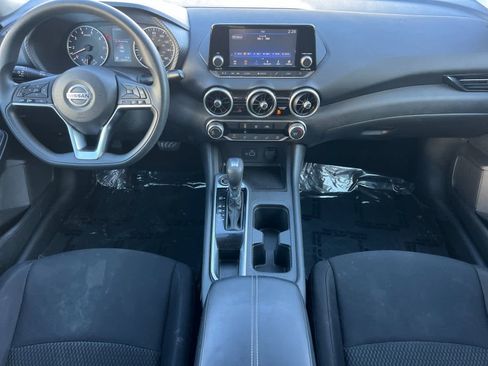 Used 2020 Nissan Sentra S image 3