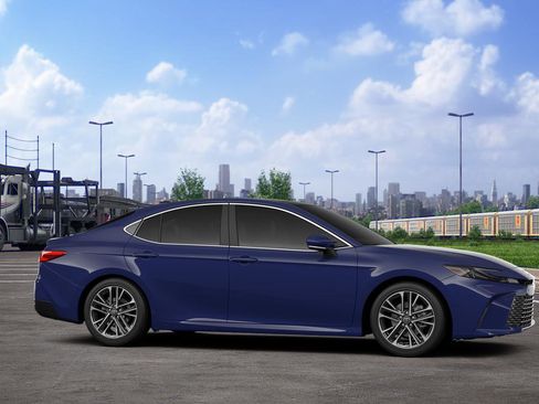 New 2026 Toyota Camry XLE AWD/4WD image 13