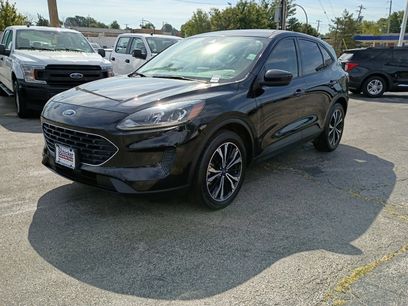 Used 2022 Ford Escape SE w/ SE Sport Appearance Package