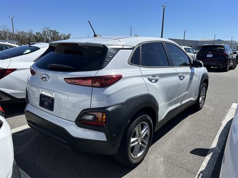 Used 2018 Hyundai Kona SE image 7