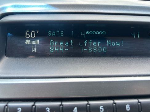 Used 2011 Ford Taurus Limited FWD image 21