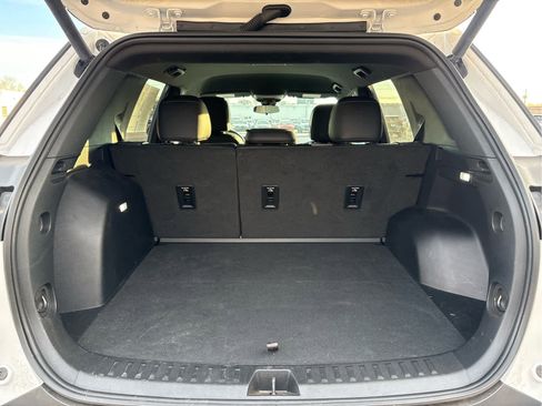 Used 2026 Chevrolet Equinox LT w/ Convenience Package II image 9