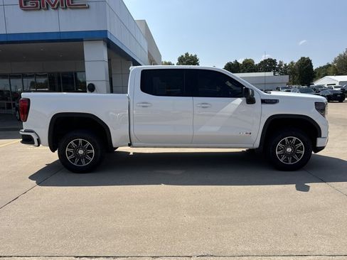 Used 2025 GMC Sierra 1500 AT4 AWD/4WD image 2