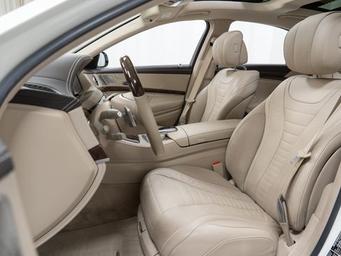 Used 2015 Mercedes-Benz S 550 4MATIC Sedan image 13