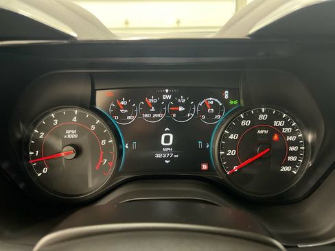 Used 2016 Chevrolet Camaro SS RWD image 12