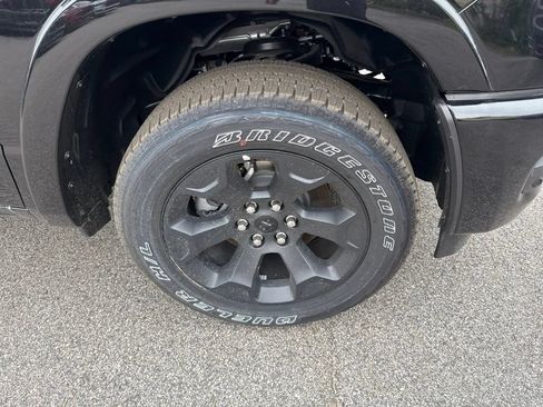 New 2026 RAM 1500 Big Horn AWD/4WD image 9