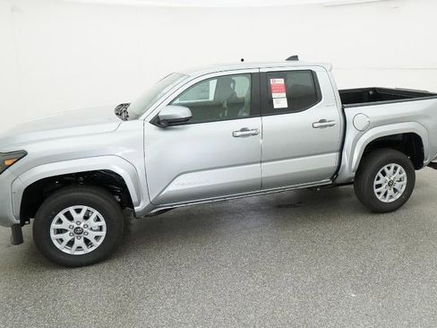 New 2026 Toyota Tacoma SR5 image 2