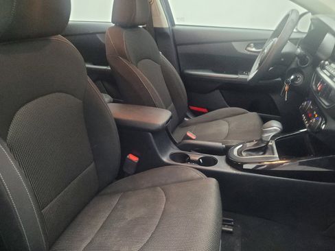 Used 2019 Kia Forte LXS FWD image 21