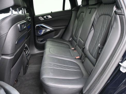 Used 2021 BMW X6 M50i w/ Executive Package image 12