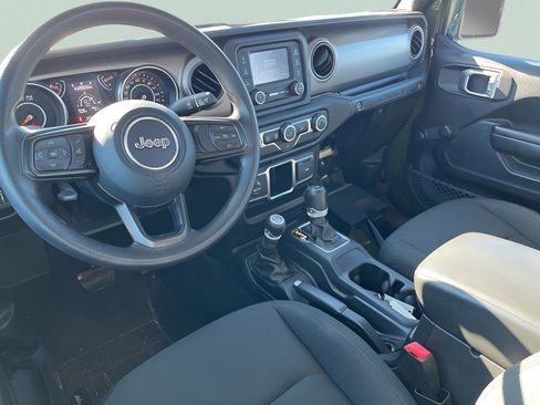 Used 2020 Jeep Wrangler Unlimited Sport AWD/4WD image 12