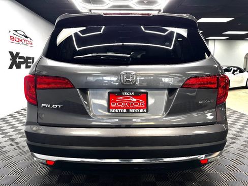 Used 2017 Honda Pilot Touring image 10
