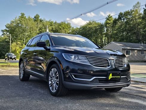 Used 2016 Lincoln MKX Reserve w/ Climate Package AWD/4WD image 2