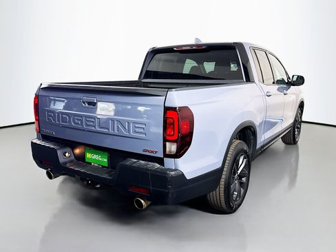 Used 2024 Honda Ridgeline Sport image 10