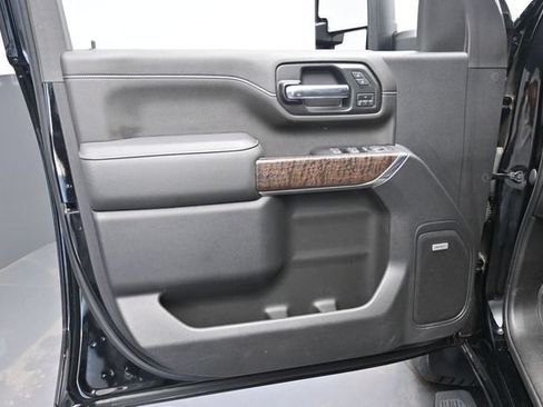 Used 2022 GMC Sierra 2500 Denali AWD/4WD image 11