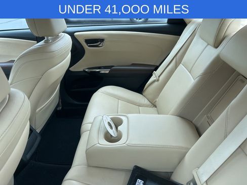 Used 2013 Toyota Avalon XLE FWD image 9