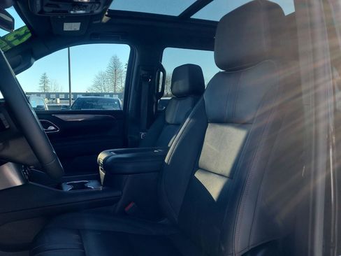 Used 2023 Chevrolet Tahoe RST w/ Sport Performance Package image 12