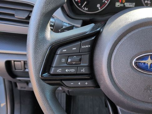 Used 2025 Subaru Crosstrek 2.0i Premium image 19