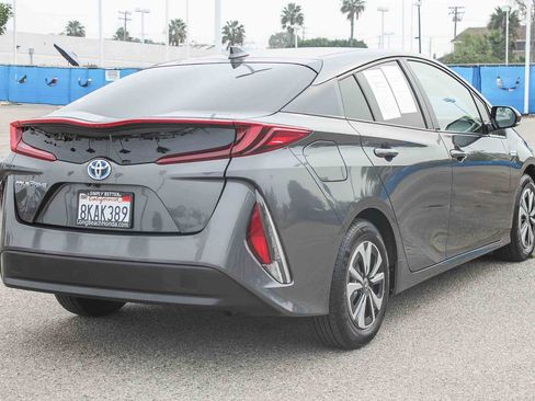 Used 2019 Toyota Prius Prime Plus image 9
