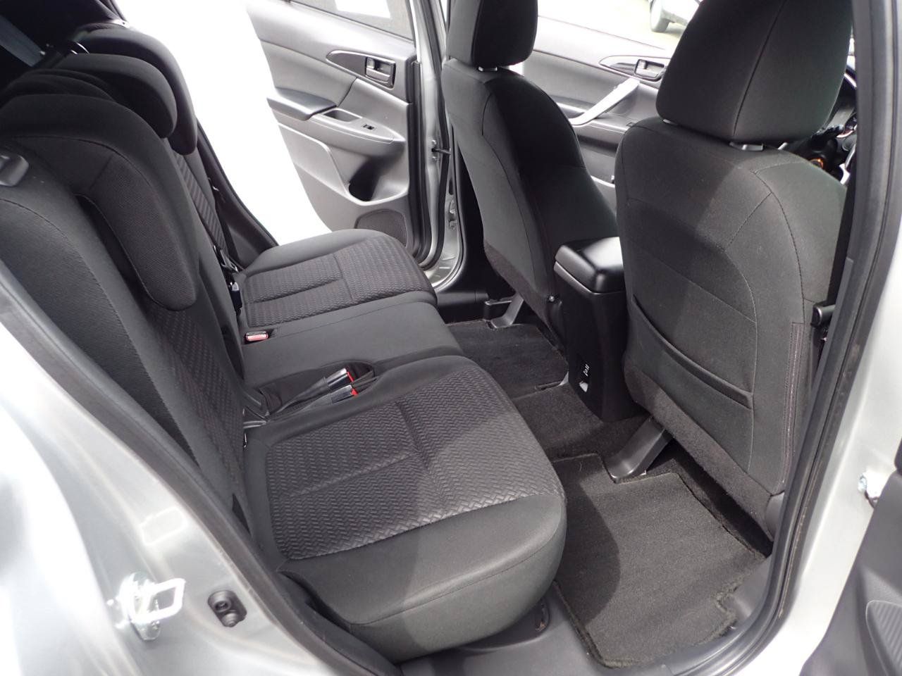 Used 2018 Mitsubishi Eclipse Cross ES FWD image 12