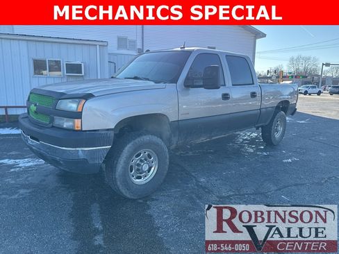 Used 2004 Chevrolet Silverado 2500 LT w/ Heavy-Duty Power Package image 1