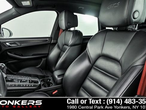 Used 2018 Porsche Macan GTS AWD/4WD image 16