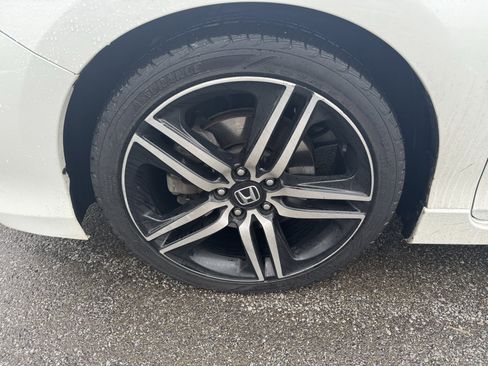 Certified 2017 Honda Accord Sport Special Edition image 12