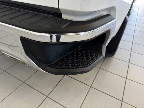 Certified 2022 Chevrolet Silverado 1500 LT AWD/4WD image 32