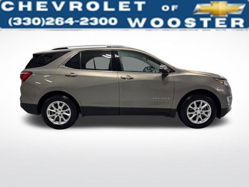 Used 2018 Chevrolet Equinox LT w/ Sun & Infotainment Package image 6