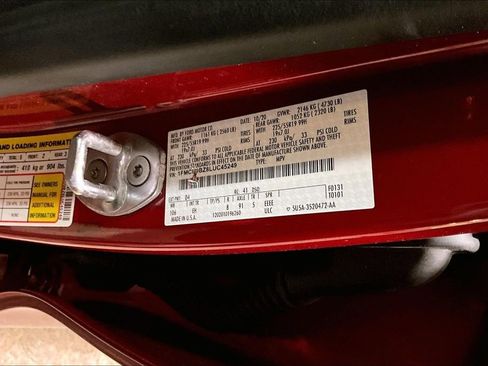 Used 2020 Ford Escape SE Sport image 31