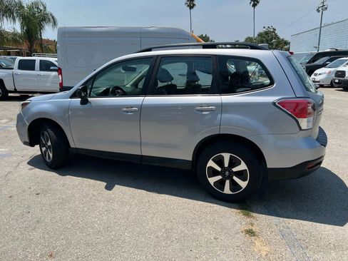 Used 2017 Subaru Forester 2.5i w/ Alloy Wheel Package image 8