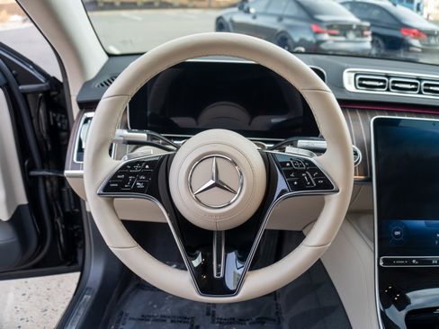 Used 2022 Mercedes-Benz S 580 4MATIC Sedan image 10
