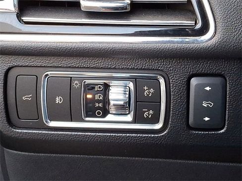 Used 2023 Lincoln Navigator Reserve image 27