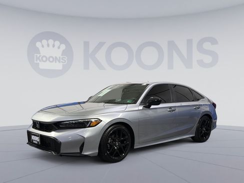 Used 2025 Honda Civic Sport image 1