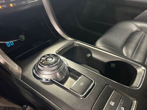 Used 2019 Ford Fusion SEL image 19