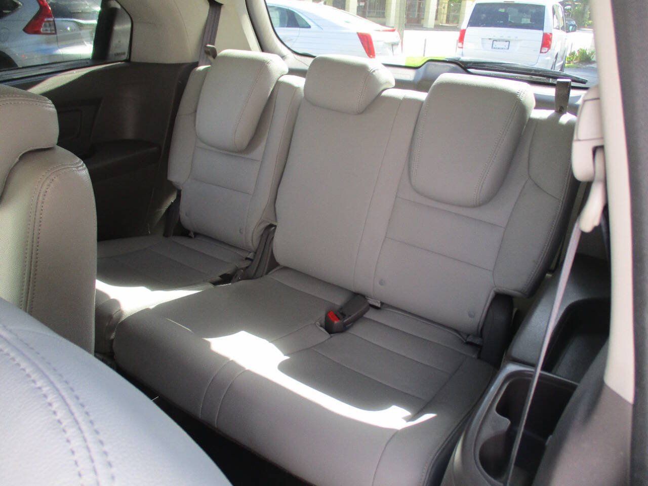 Used 2017 Honda Odyssey EX image 22