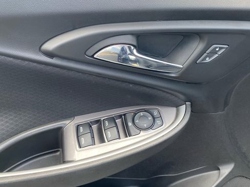 Used 2023 Chevrolet Malibu LT image 19